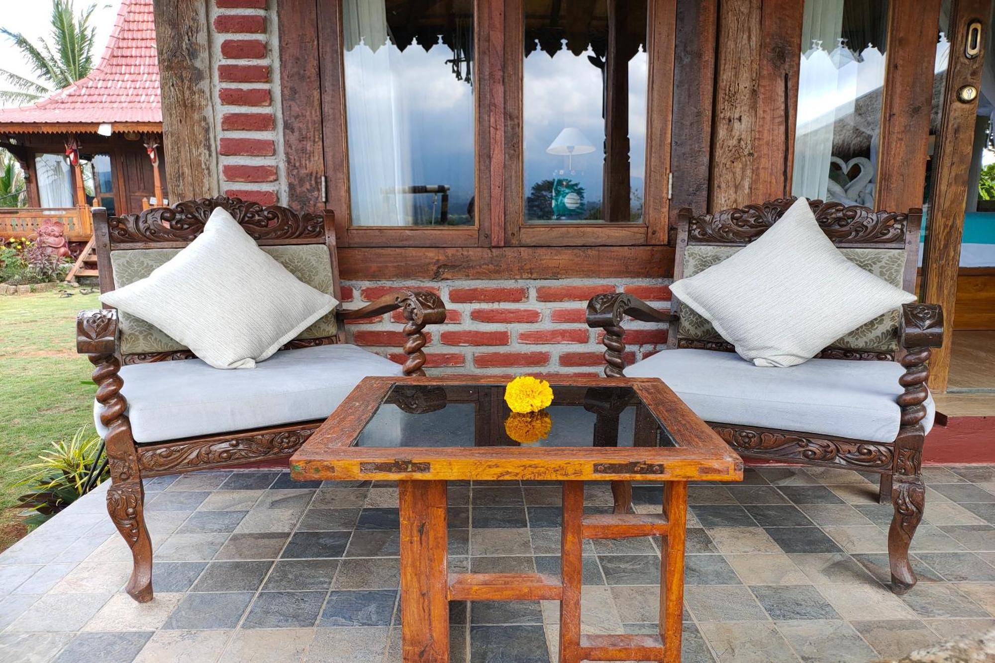 Villa Kts - Kubu Tepi Sawah à Selemadeg Extérieur photo