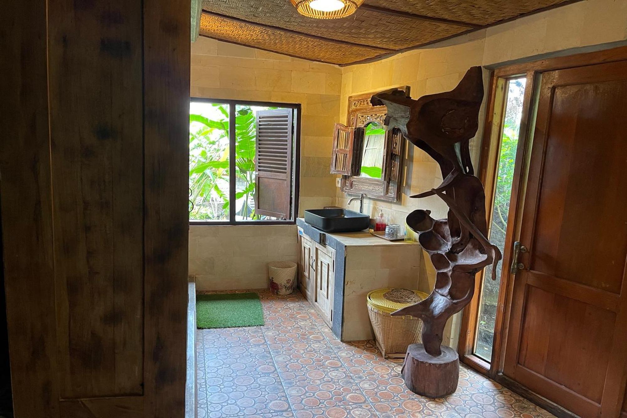 Villa Kts - Kubu Tepi Sawah à Selemadeg Extérieur photo