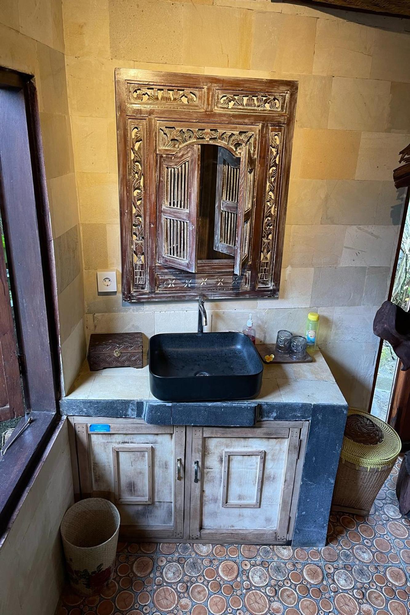 Villa Kts - Kubu Tepi Sawah à Selemadeg Extérieur photo